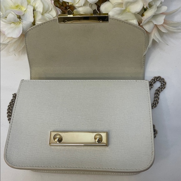 Furla Metroplosi Mini Crossbody Bag White, Goldtone latch and Chain No Callouts - Picture 2 of 12